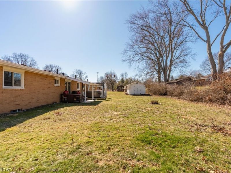 605 Briar Avenue NE, North Canton, OH 44720 Photo 33