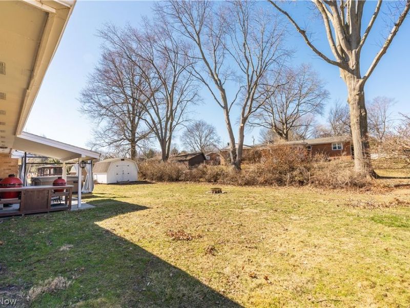 605 Briar Avenue NE, North Canton, OH 44720 Photo 34