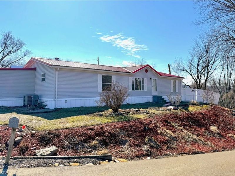 14 Hector Avenue, Chester, WV 26034 Photo 1