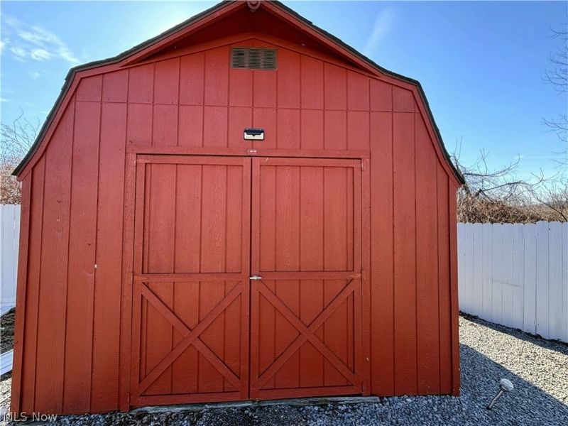 14 Hector Avenue, Chester, WV 26034 Photo 26