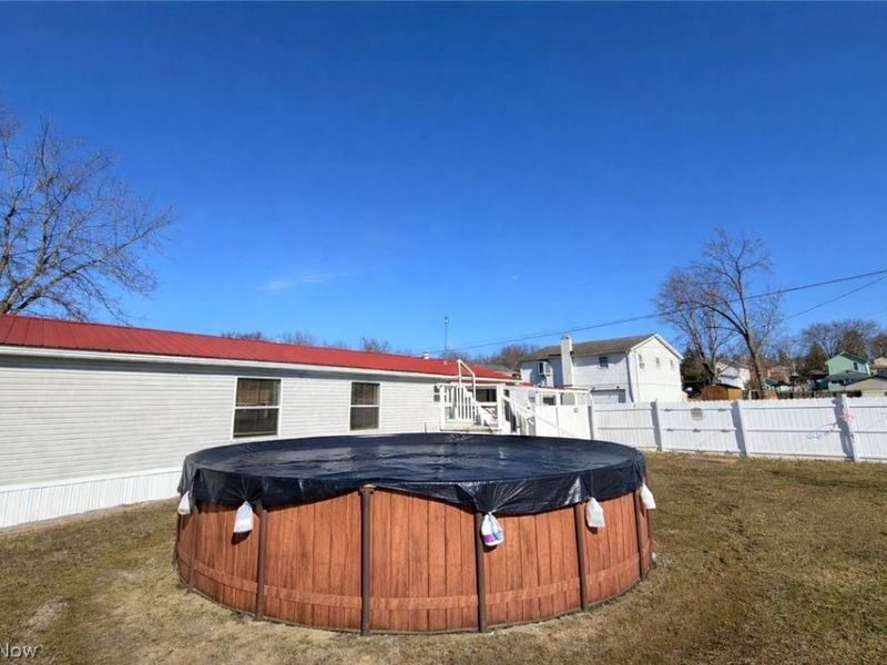 14 Hector Avenue, Chester, WV 26034 Photo 3