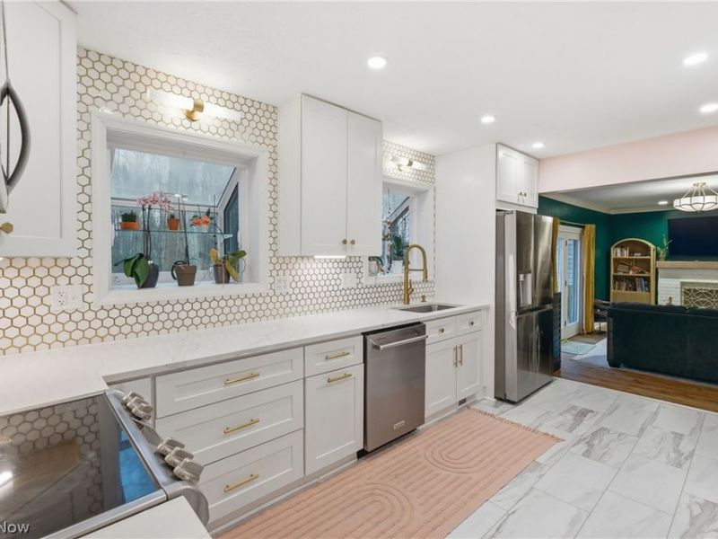 14401 Trenton Avenue , Strongsville, OH 44136 Photo 12