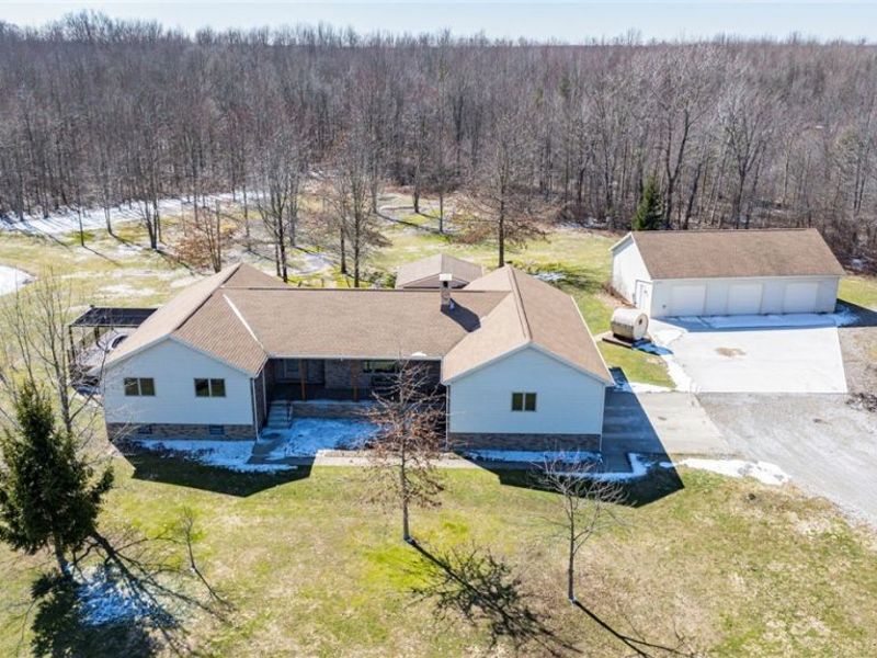 4852 White Road , Rock Creek, OH 44084 Photo 4