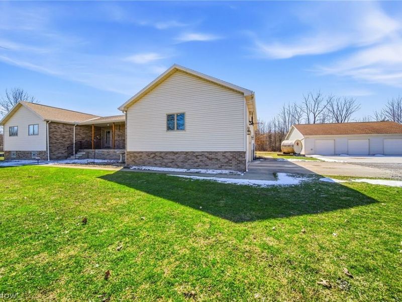 4852 White Road , Rock Creek, OH 44084 Photo 5