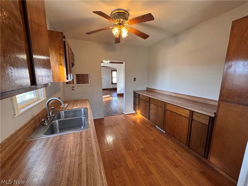 1599 Wexford Avenue , Parma, OH 44134 Photo 8