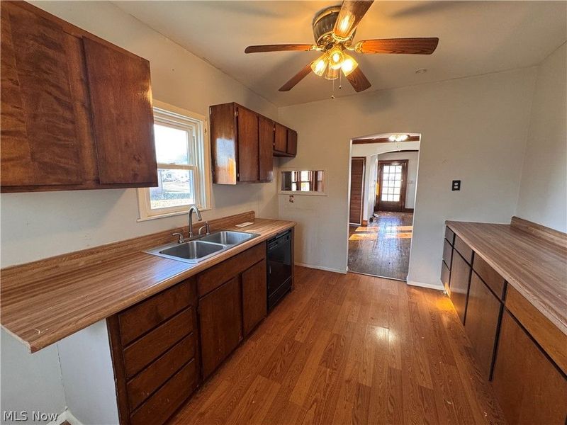 1599 Wexford Avenue , Parma, OH 44134 Photo 9