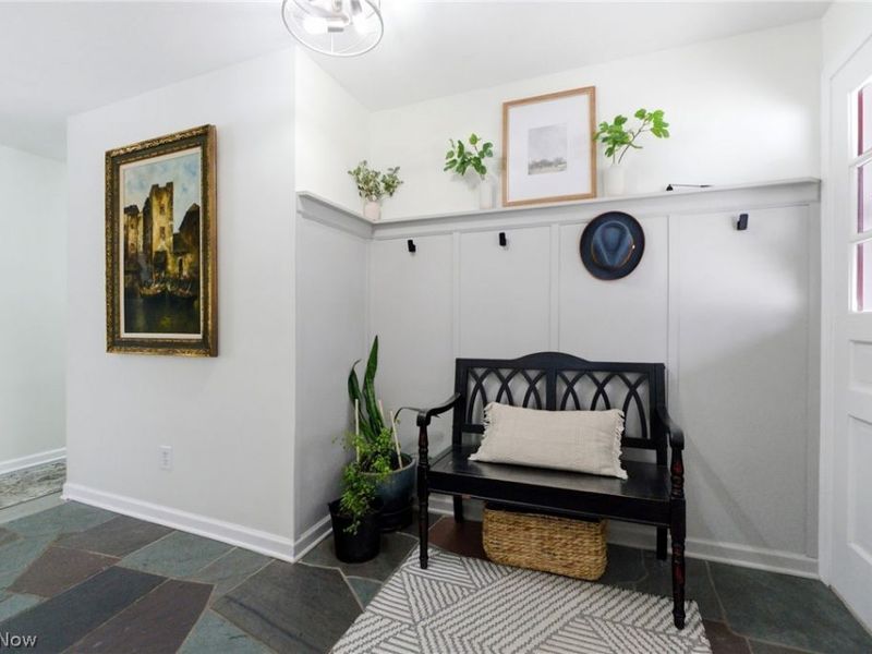 7725 Beaver Creek Drive, Mentor, OH 44060 Photo 3