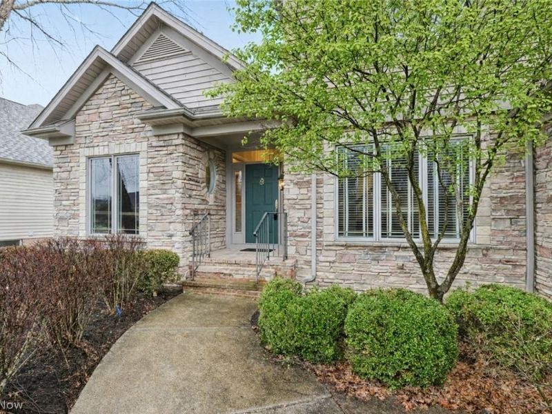 39800 Alsace Court , Solon, OH 44139 Photo 2