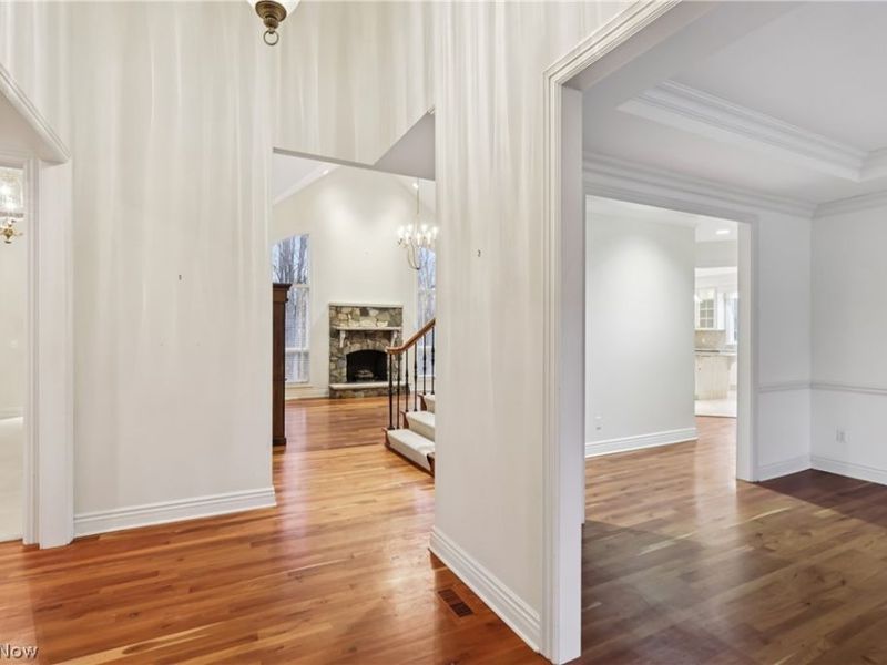 39800 Alsace Court , Solon, OH 44139 Photo 4