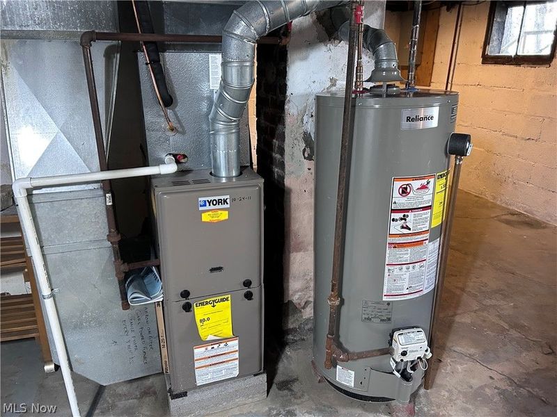 325 S Leavitt Road , Leavittsburg, OH 44430 Photo 16