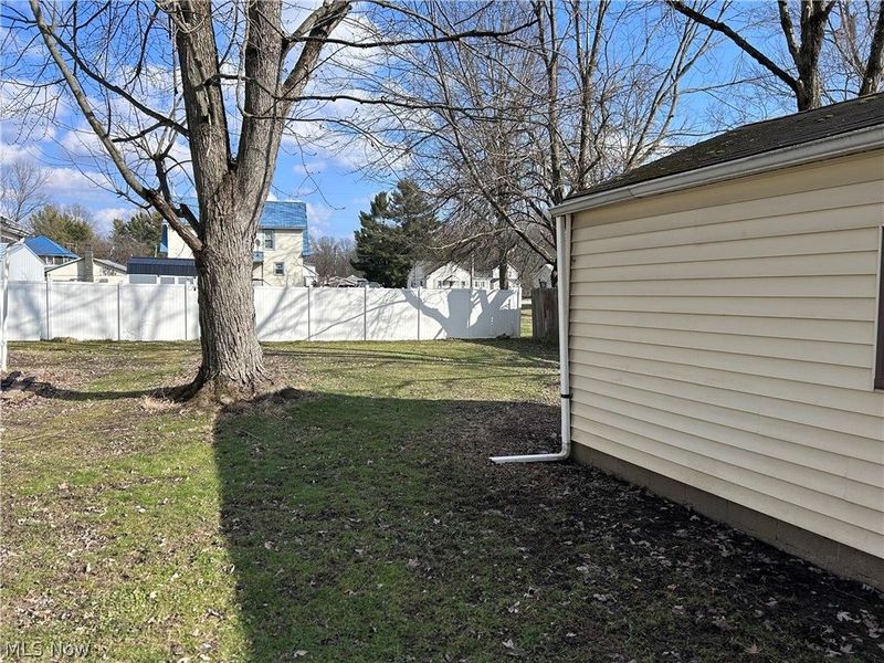 325 S Leavitt Road , Leavittsburg, OH 44430 Photo 20