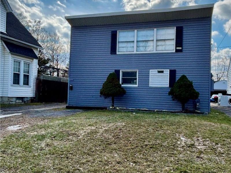 11227 Kensington Avenue , Cleveland, OH 44111 Photo 2