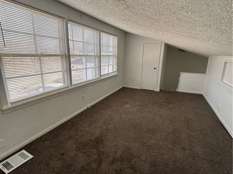 11227 Kensington Avenue , Cleveland, OH 44111 Photo 21