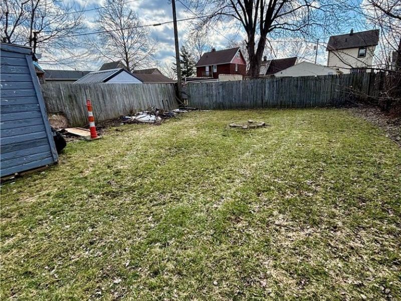 11227 Kensington Avenue , Cleveland, OH 44111 Photo 22