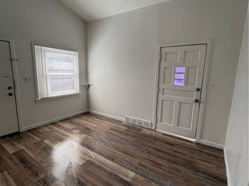 11227 Kensington Avenue , Cleveland, OH 44111 Photo 6