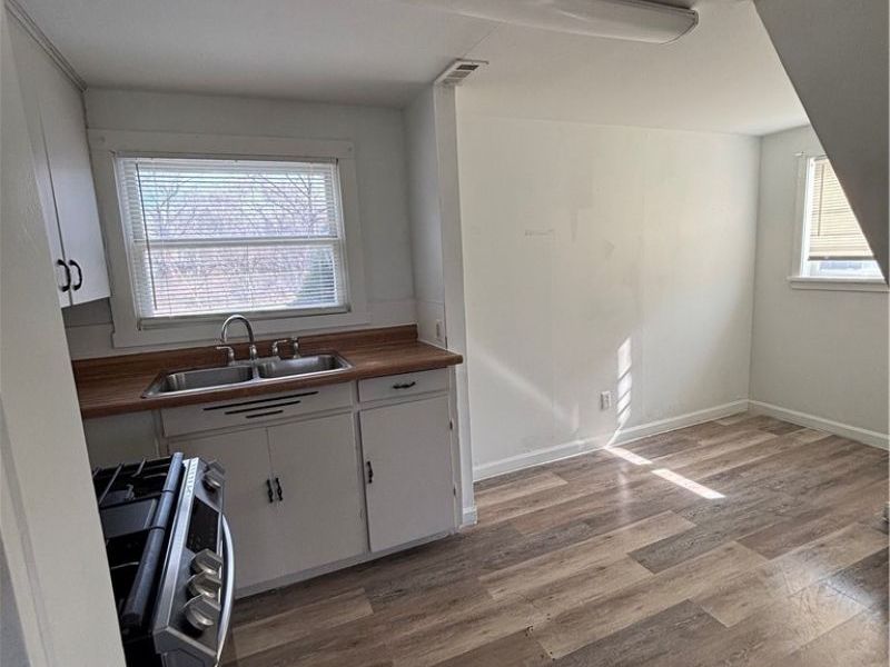 11227 Kensington Avenue , Cleveland, OH 44111 Photo 9