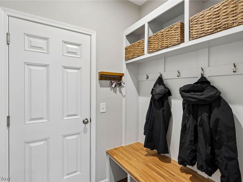 679 Harbour Town Court , Avon Lake, OH 44012 Photo 21