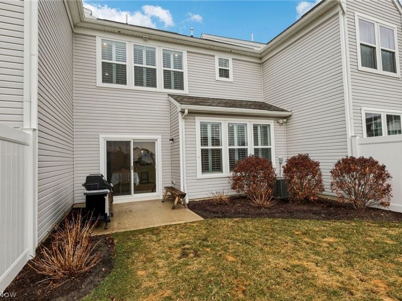 679 Harbour Town Court , Avon Lake, OH 44012 Photo 37