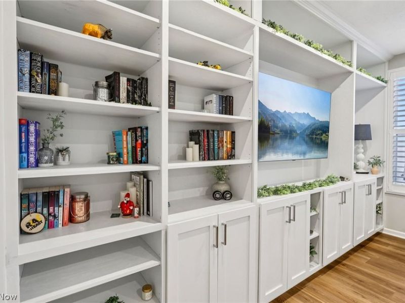 679 Harbour Town Court , Avon Lake, OH 44012 Photo 7