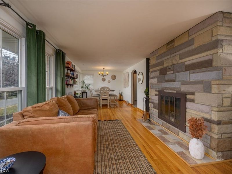 1119 Bachtel Street SE, North Canton, OH 44720 Photo 4