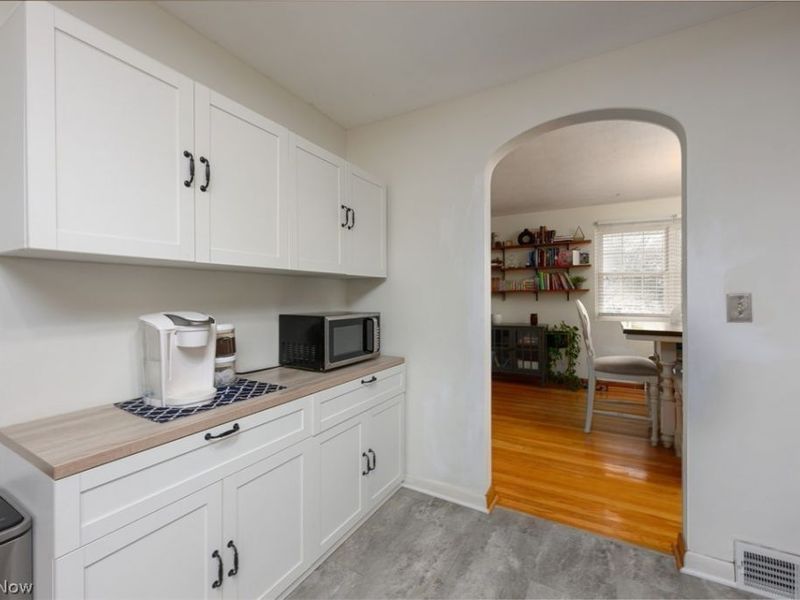 1119 Bachtel Street SE, North Canton, OH 44720 Photo 8