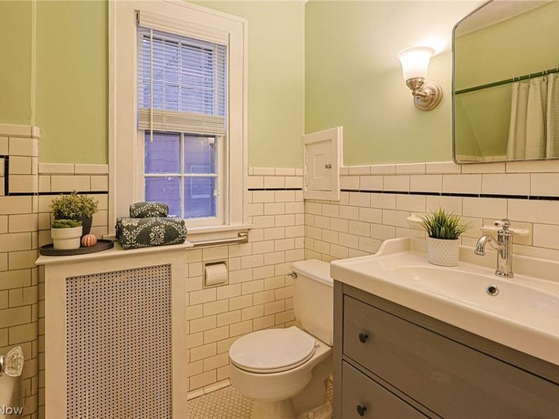 3339 Kenmore Road , Shaker Heights, OH 44122 Photo 17