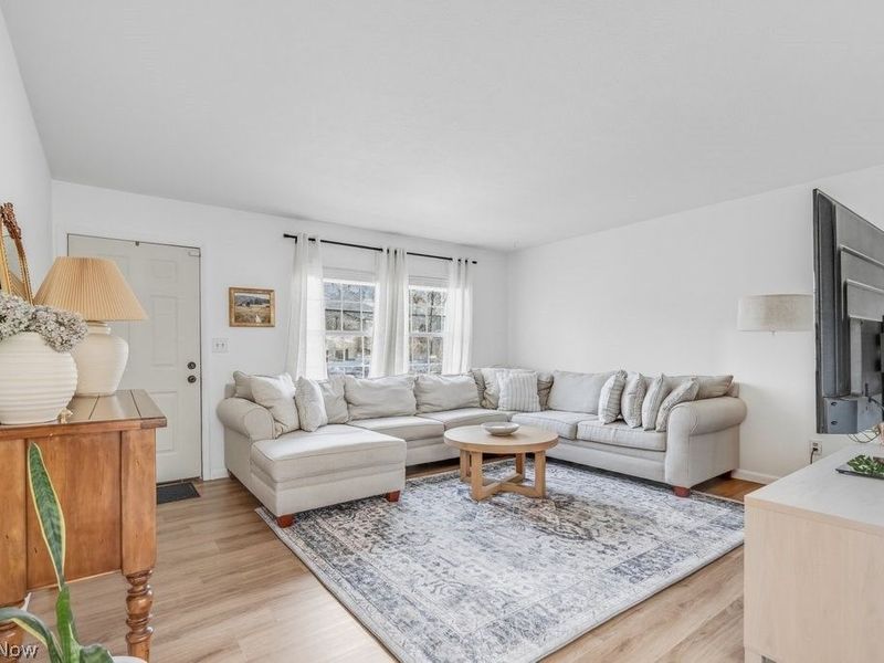 151 Meadowridge Road , Mogadore, OH 44260 Photo 4