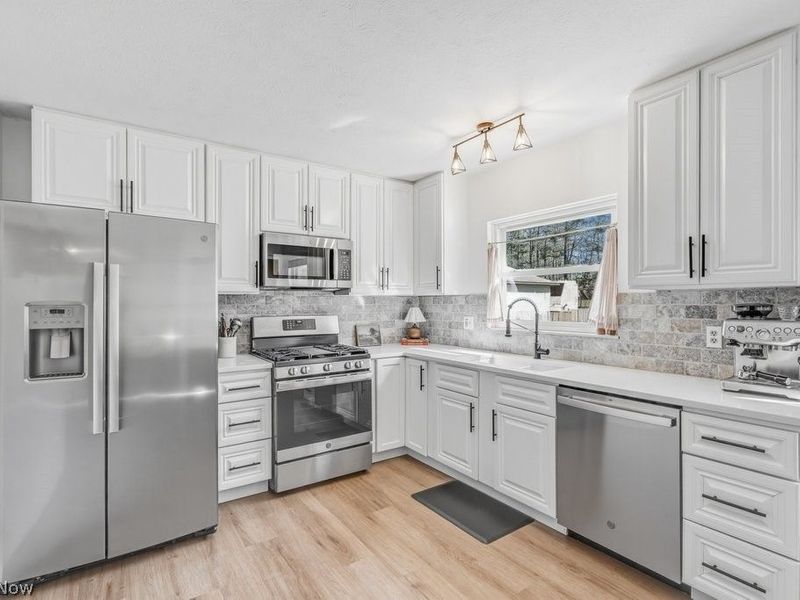 151 Meadowridge Road , Mogadore, OH 44260 Photo 7