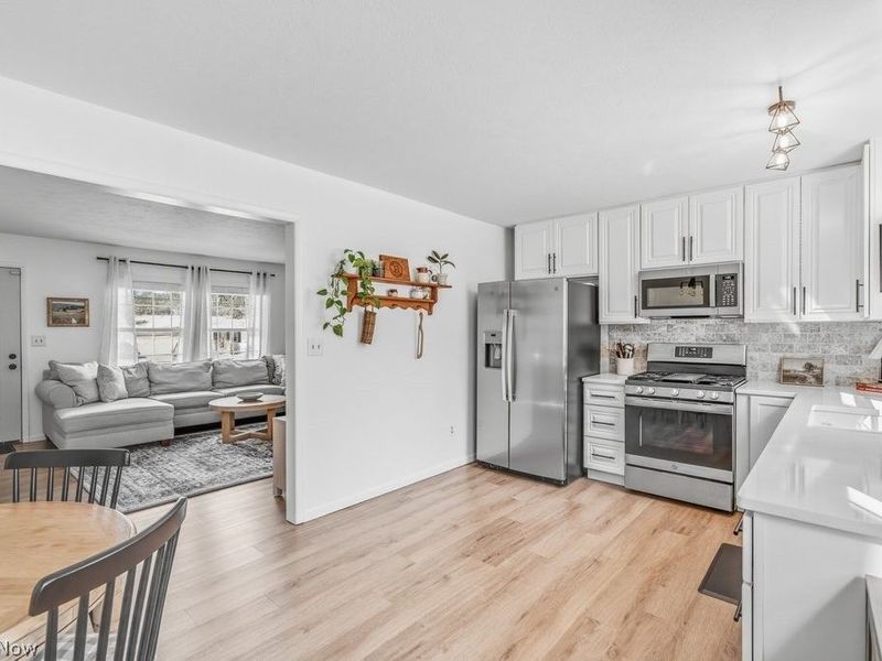 151 Meadowridge Road , Mogadore, OH 44260 Photo 8