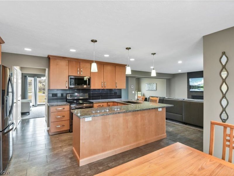 1535 Alderwood Oval , Brunswick, OH 44212 Photo 7