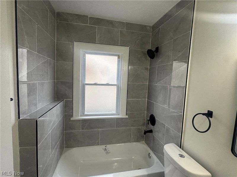 1717 Tarlton Avenue , Cleveland, OH 44109 Photo 12