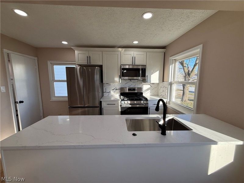 9114 Behrwald Avenue , Brooklyn, OH 44144 Photo 10