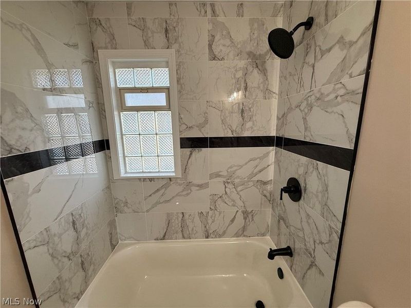 9114 Behrwald Avenue , Brooklyn, OH 44144 Photo 13