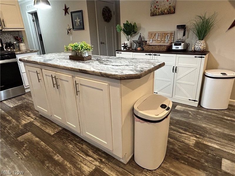 248 Pin Oak Circle, Elyria, OH 44035 Photo 16