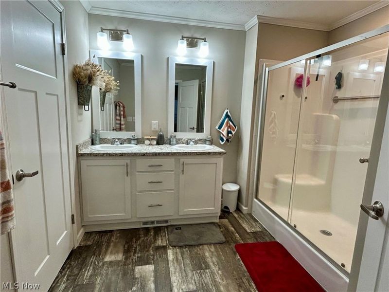 248 Pin Oak Circle, Elyria, OH 44035 Photo 24