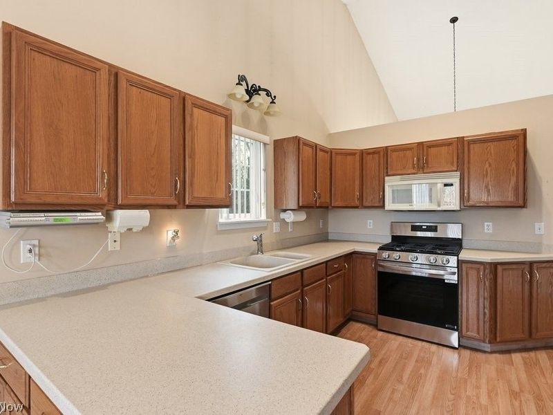 8539 Primrose Lane , Macedonia, OH 44056 Photo 10