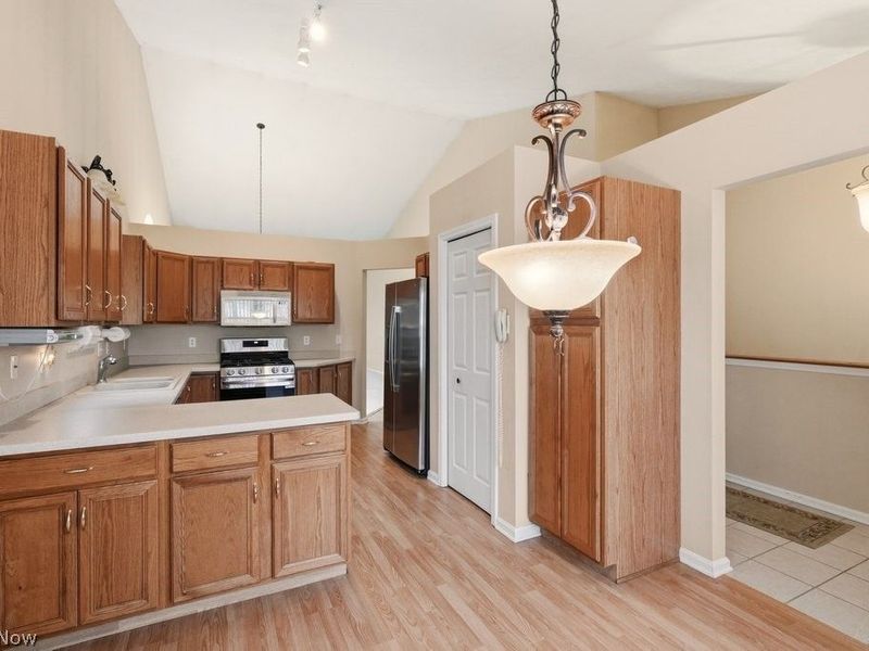 8539 Primrose Lane , Macedonia, OH 44056 Photo 7