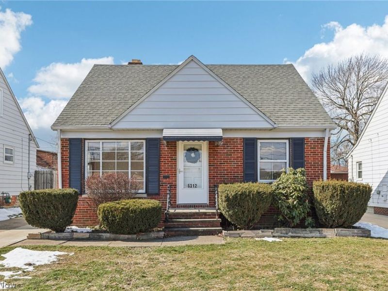 6312 W 54th Street , Parma, OH 44129 Photo 1