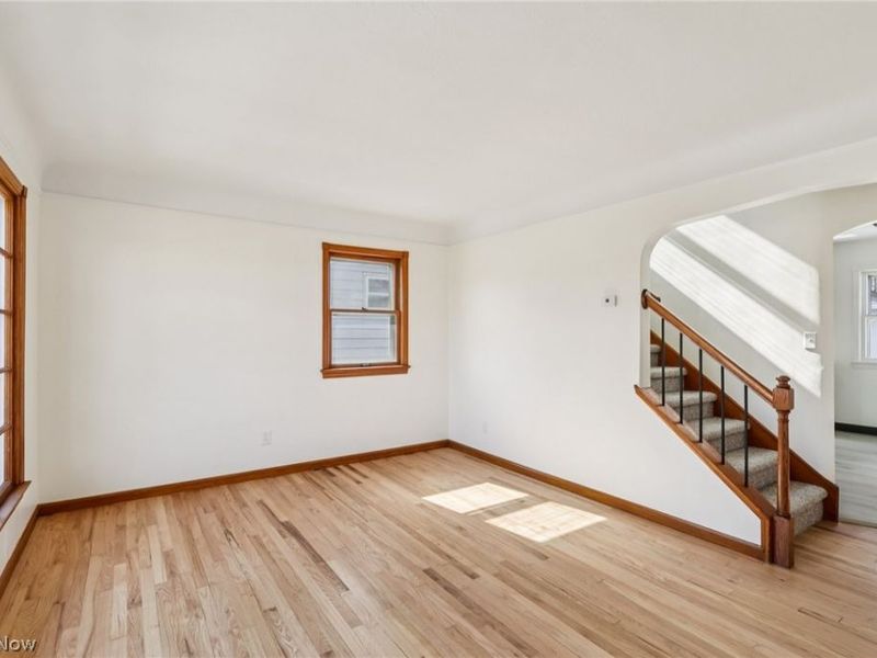 6312 W 54th Street , Parma, OH 44129 Photo 5