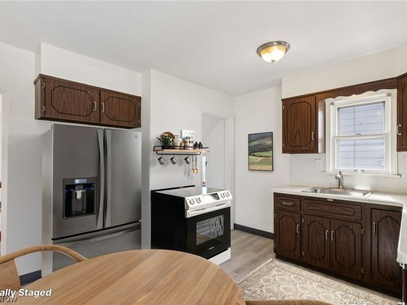 6312 W 54th Street , Parma, OH 44129 Photo 9