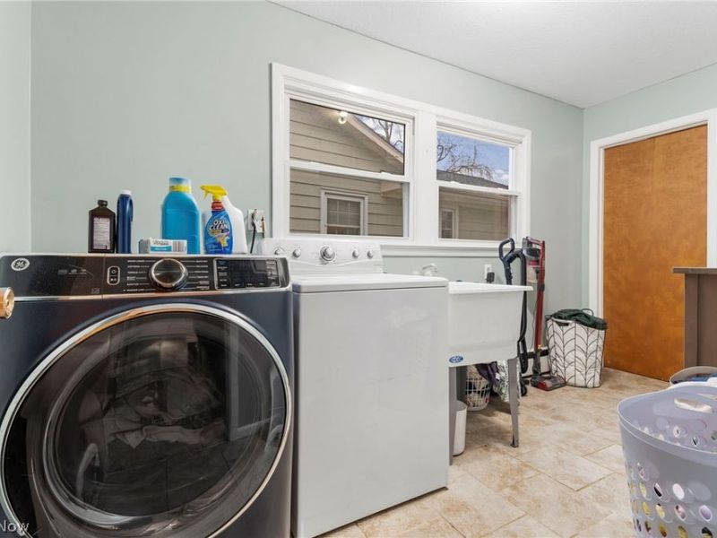 437 Rock Creek Run , Amherst, OH 44001 Photo 19