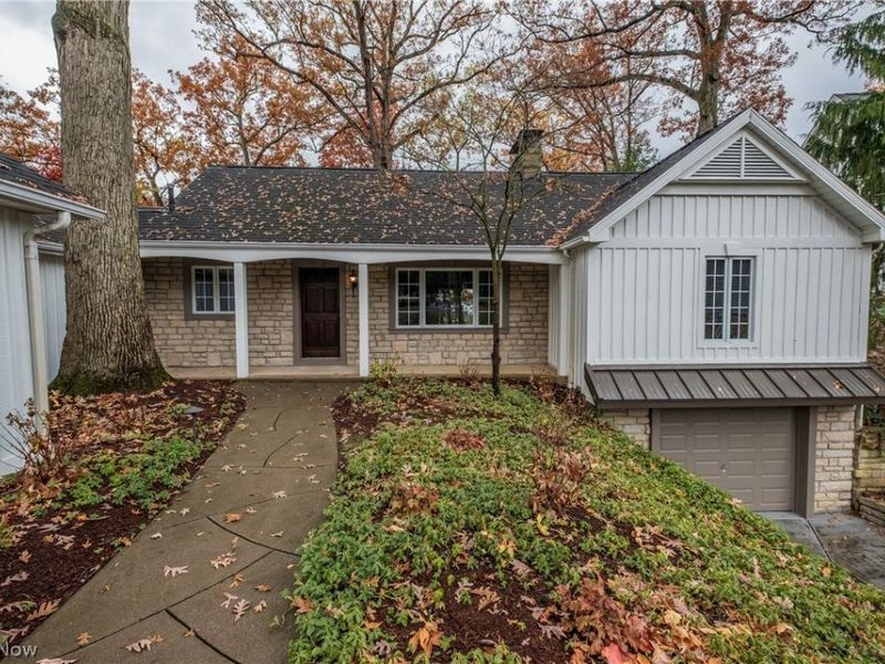 5523 East Boulevard NW, Canton, OH 44718 Photo 2