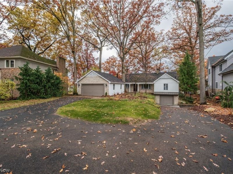 5523 East Boulevard NW, Canton, OH 44718 Photo 4