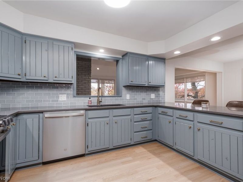 5523 East Boulevard NW, Canton, OH 44718 Photo 8