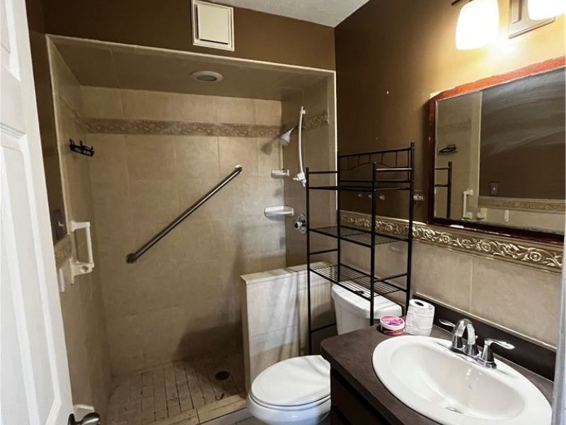 14225 Parkman Boulevard , Brook Park, OH 44142 Photo 3