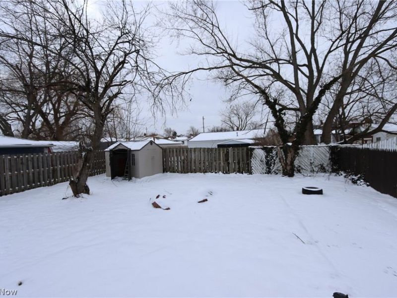 14225 Parkman Boulevard , Brook Park, OH 44142 Photo 5