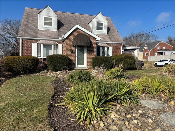 595 Maple Ave, Springdale, PA 15144