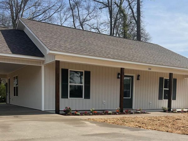 144 Friar Tuck Way, Fyffe, AL 35971