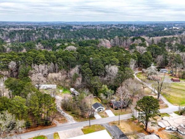 5304 Groovers Landing Road SE, Acworth, GA 30101