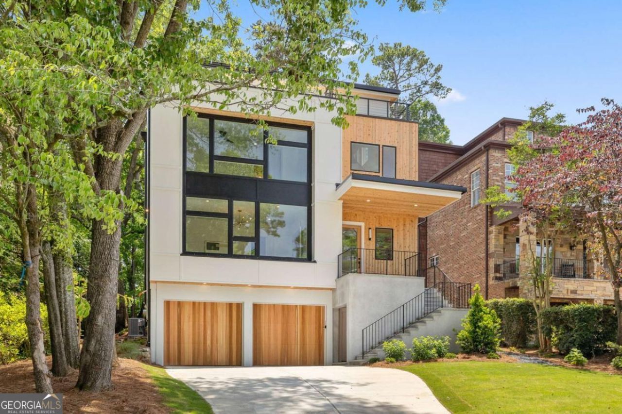 1287 Star Drive Ne, Brookhaven, GA 30319 Main Photo